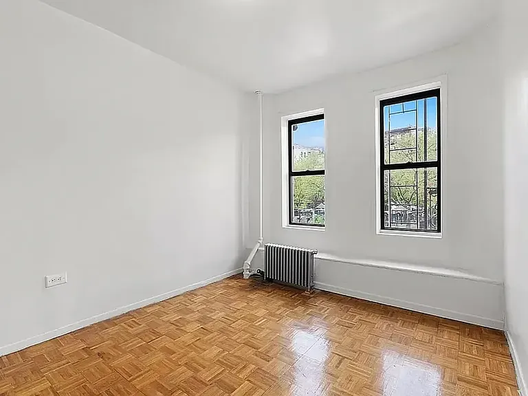 205 Allen St #26 — Photo 3