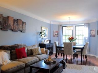 178 Garth Rd APT 3I, Scarsdale, NY 10583