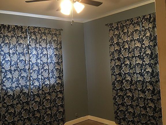 Back bedroom 