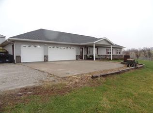 2227 288th Dr, Williamsburg, IA 52361