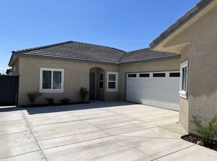 8405 Frankie Lou St #B, Bakersfield, CA 93314