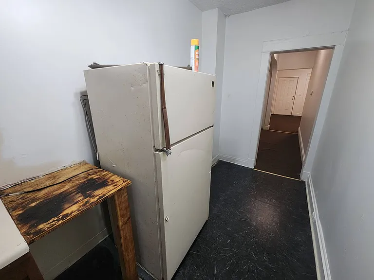 536 E 117th St Cleveland, OH 44108 — Photo 7
