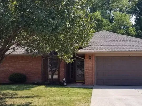 309 Hood Ct, Norman, OK 73072