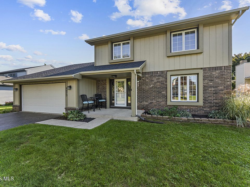 1st image of 9673 Millcroft Rd