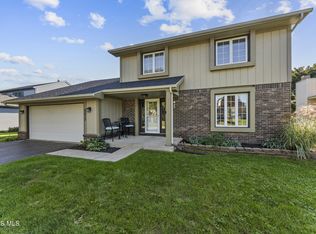 9673 Millcroft Rd, Perrysburg, OH 43551