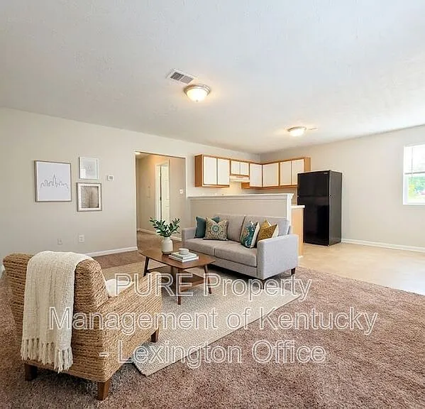 166 Grinder Ct — Photo 2