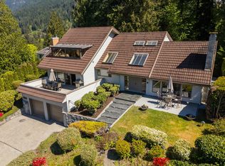 8570 Ansell Pl, West Vancouver, BC V7W 2W3