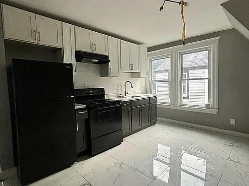 273 Amherst St #3C Photo 1