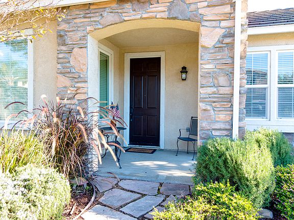 3rd image of 4243 Coastal Cove Ln