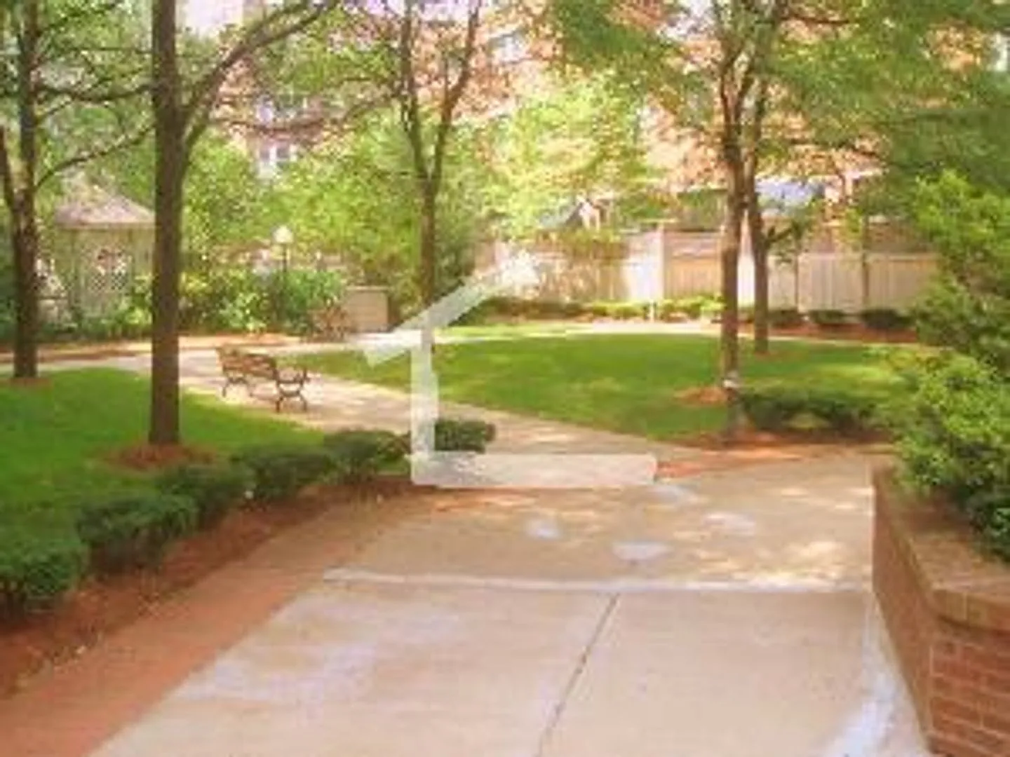 2BR with Pool & Central Air | Steps to the B Line — Photo 4