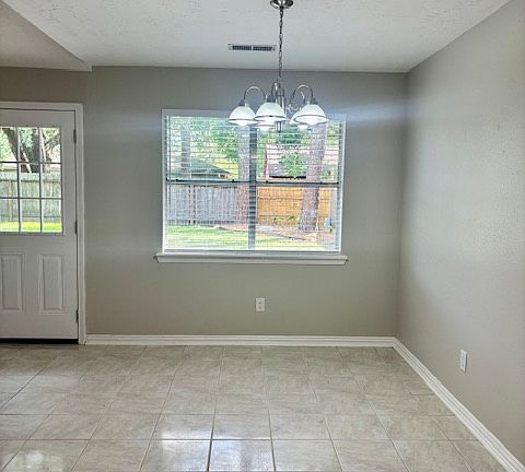 5th image of 312 Forest Hills Dr