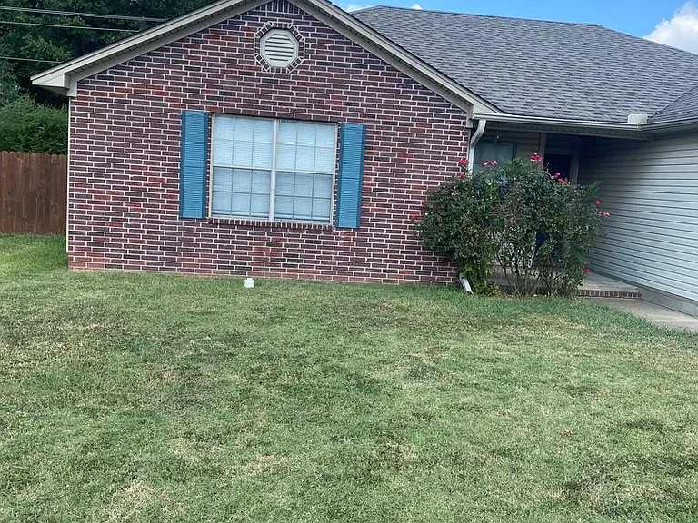 66 Timberwood Dr — Photo 2