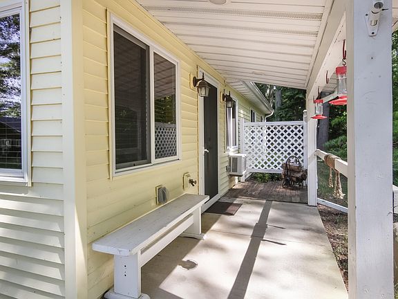 5th image of 1630 Birch St
