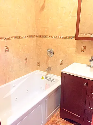 Rented by Rapid Realty Cobble Hill | media 87