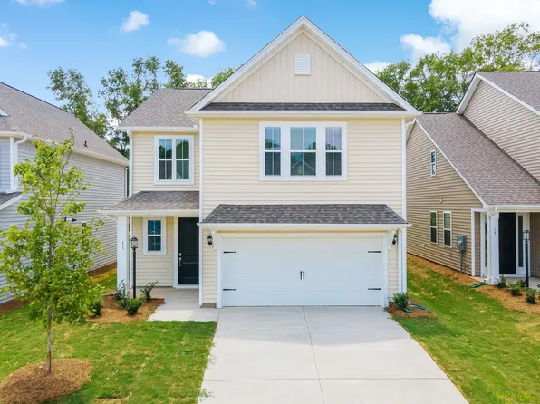 8746 Revival Rd, North Charleston, SC 29420