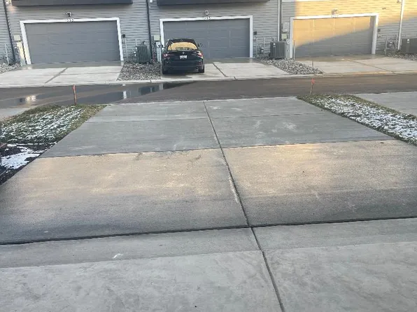 11 While Away Dr, Bowie, MD 20716