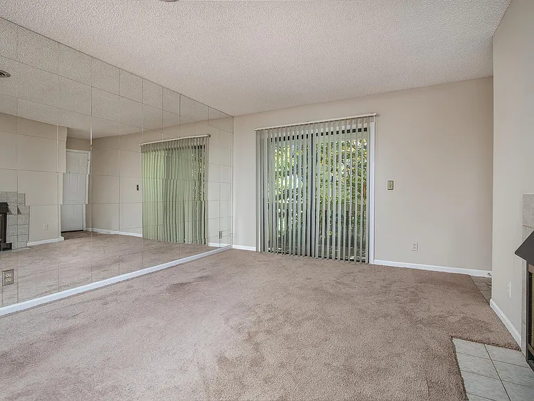 110 Heywood Rd #2D — Photo 3