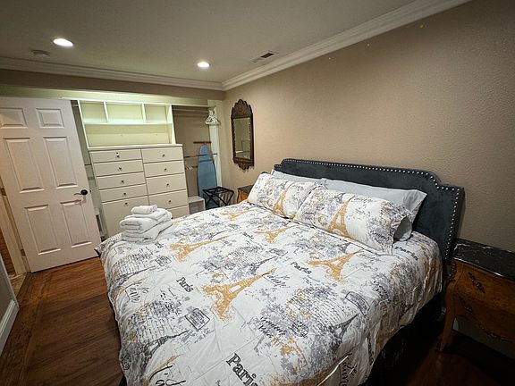 3rd image of 2023 Pruneridge Ave