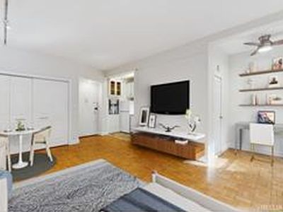 2 Tudor City Pl, New York, NY, 10017
