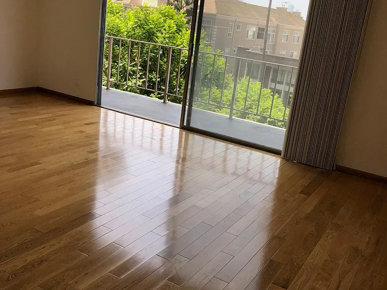 100 S Doheny Dr #523 — Photo 32