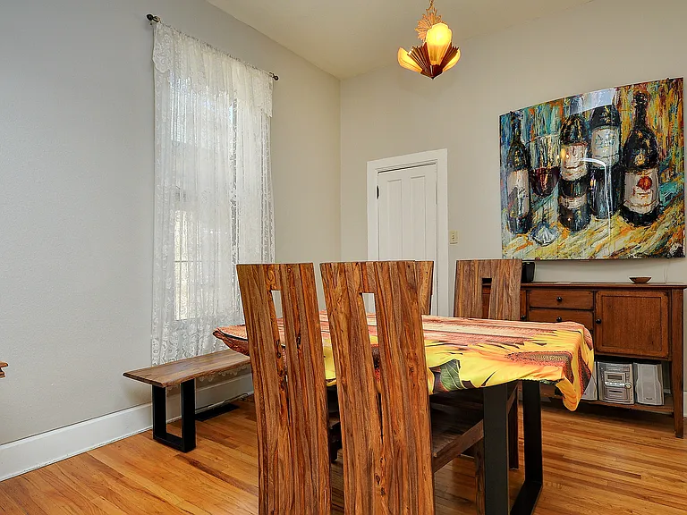 647 G St — Photo 5