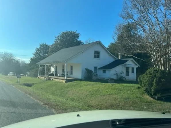 322 Oscar Hill Rd, Dobson, NC 27017