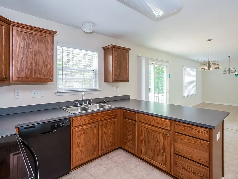 10408 Sparrow Springs Ln — Photo 9