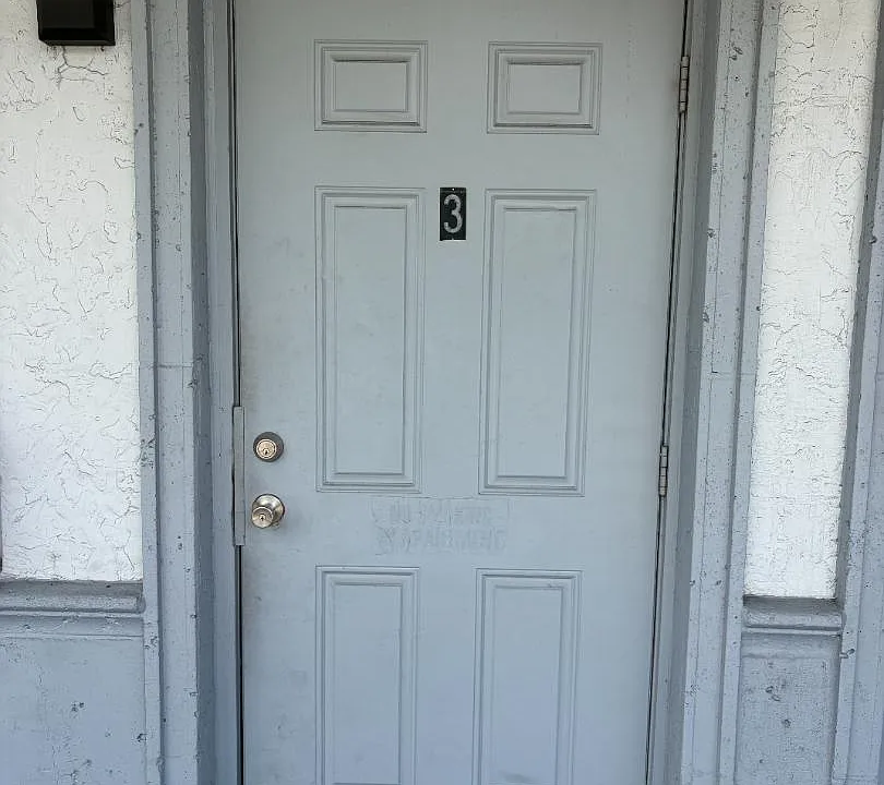 627 NE 6th Ave #3