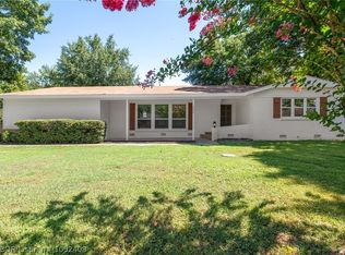 204 Van Buren Dr, Charleston, AR 72933