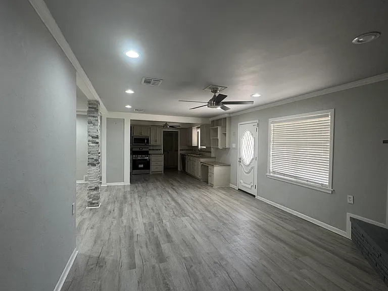 2018 Douglas Dr — Photo 15