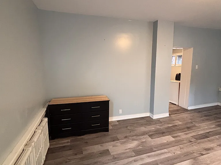 490 Gilmour St #2 — Photo 13