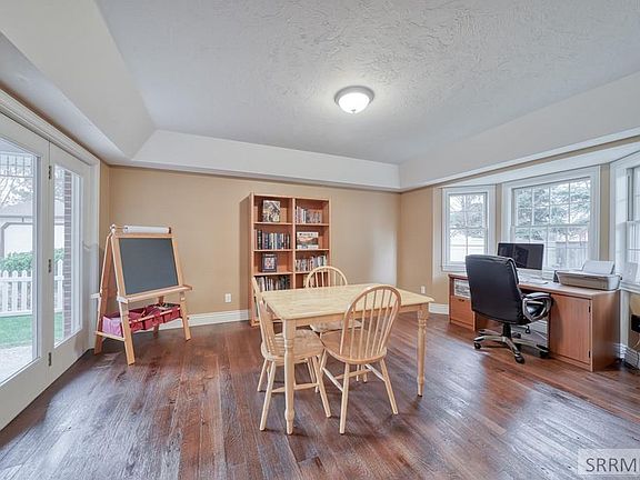 5th image of 3401 Cobblestone Ln