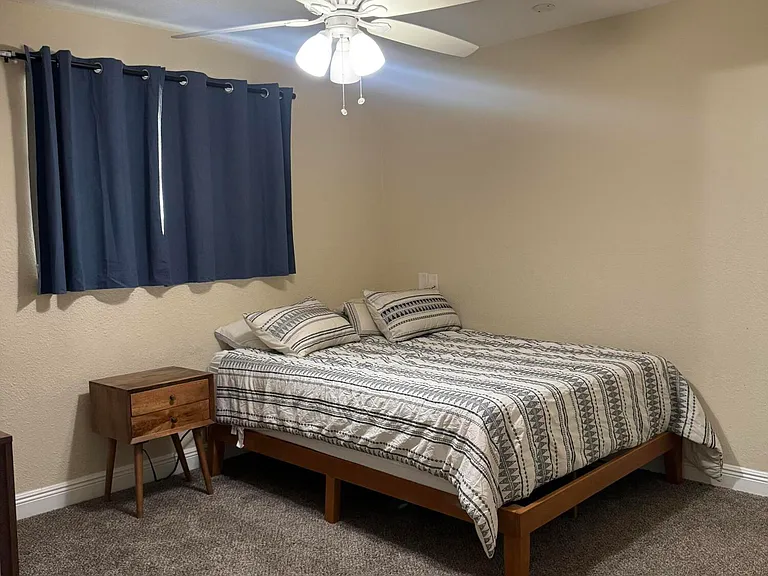 1604 SE Apache Ave — Photo 10
