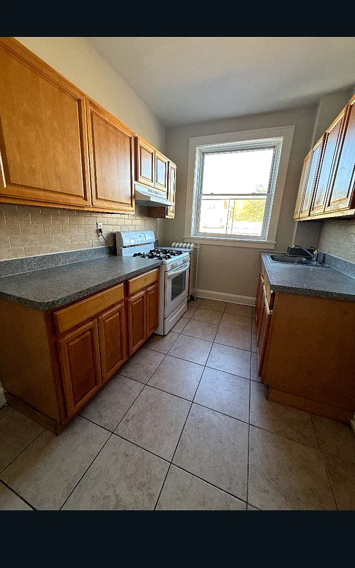 2 bed, $1,850 — Photo 1