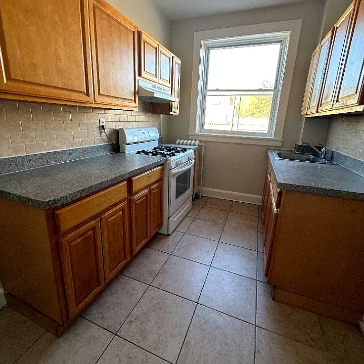 205 S Harrison St #2A