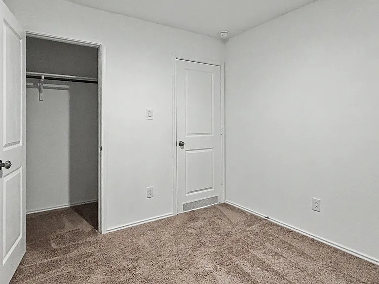 2843 Elion Dr — Photo 8