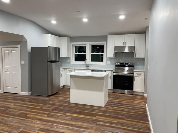 10 Mayhew St APT 3