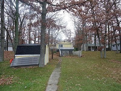 2nd image of 888 Woodruff Dr