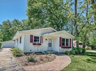 2307 Macarthur Rd, Waukesha, WI 53188