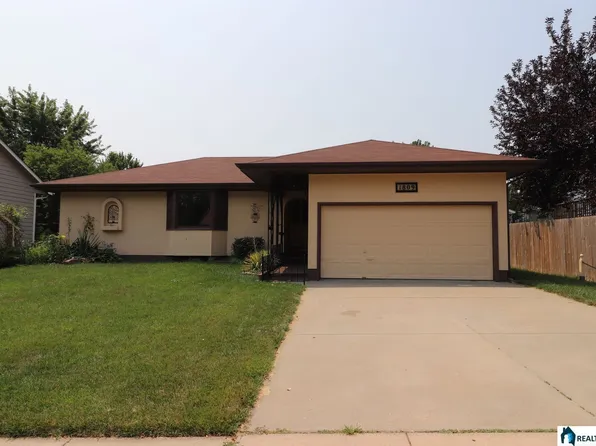 1809 Fairfield St, Lincoln, NE 68521