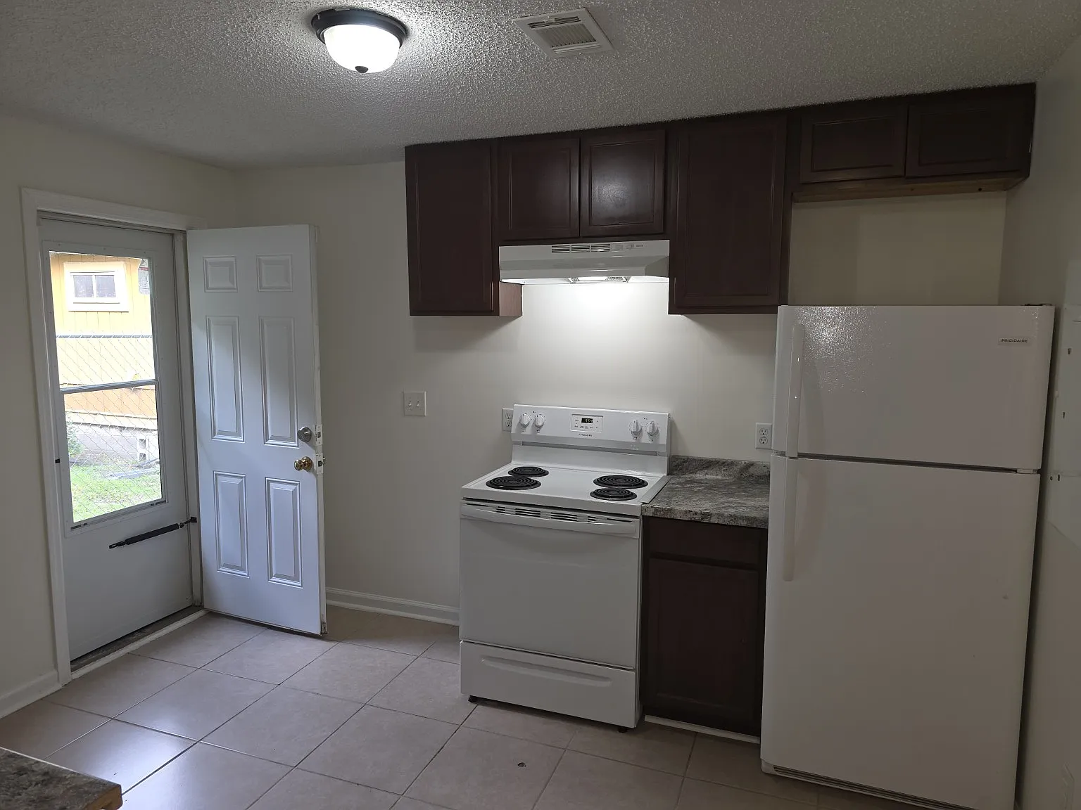 847 Northern St — Photo 1