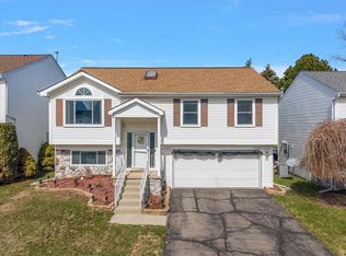 37660 N Butler Cir, Westland, MI 48186