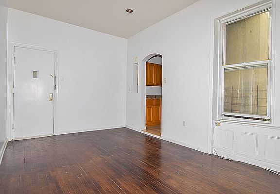 2nd image of 519 W 134th St #1A