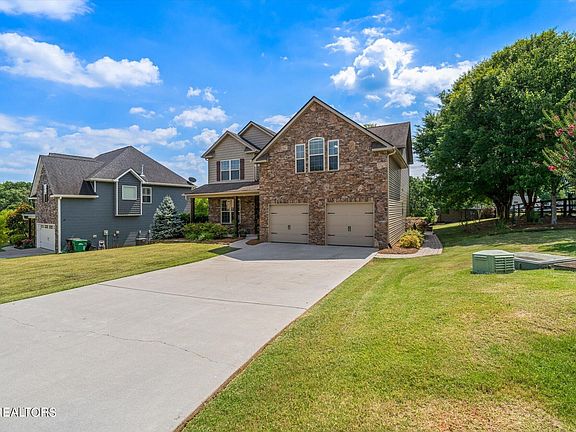 2nd image of 12805 Saddle Way