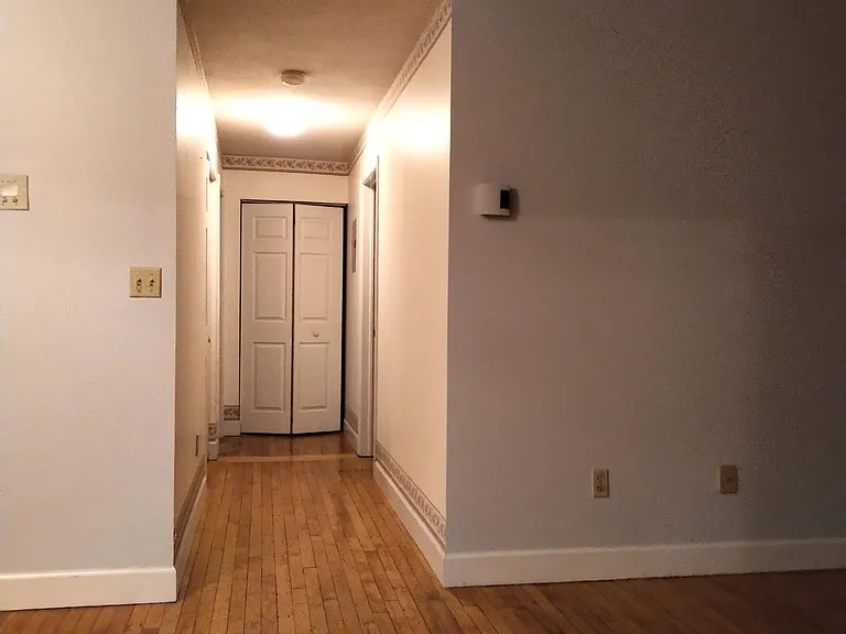 917 Madison St #109 — Photo 20