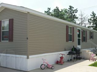 605 Pine St TRLR 96, Normal, IL 61761