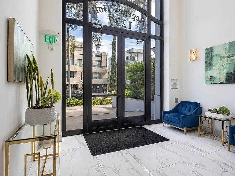 Regency Holt Apartments — Photo 47
