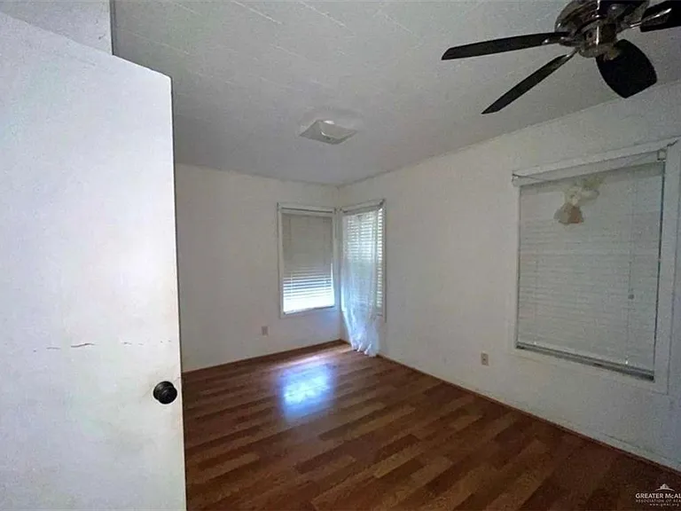 1822 E Madison Ave — Photo 5