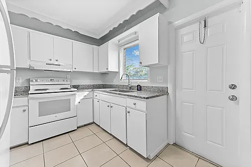 332 W Mango St #1 Photo 1 332 W Mango St #1 Photo 1