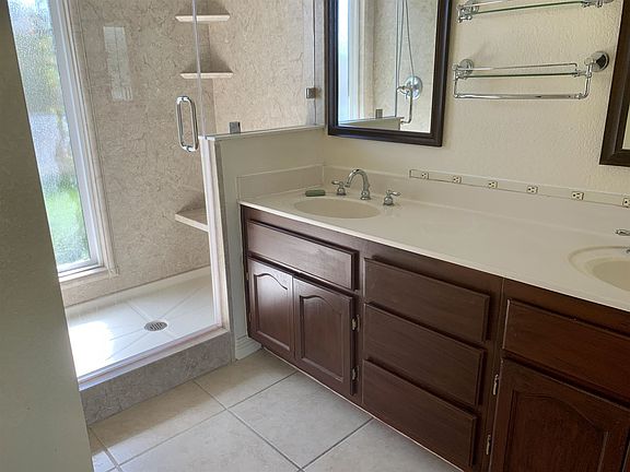 5th image of 69291 Kemper Ct